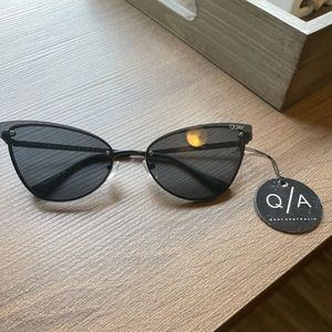 NWT QUAY Lady Luck sunglasses
